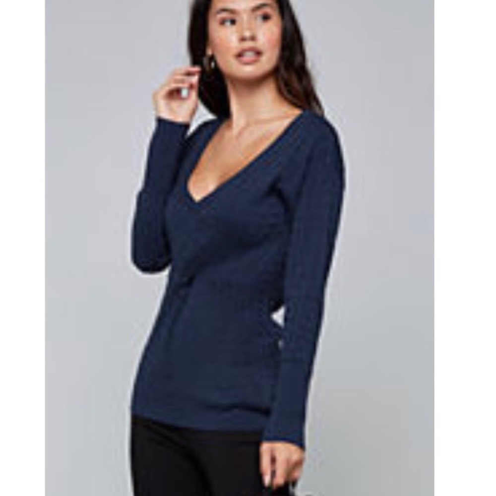 BEBE NWT Blue Vneck Twist Front Blue Sweater M